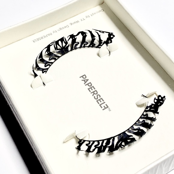 PAPERSELF_SCORPION_PAPER FALSE LASHES - Picture 1 of 9